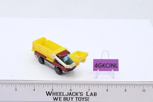The Heavyweights Scooper Red 1971 Hot Wheels Mattel Vintage Redline RL