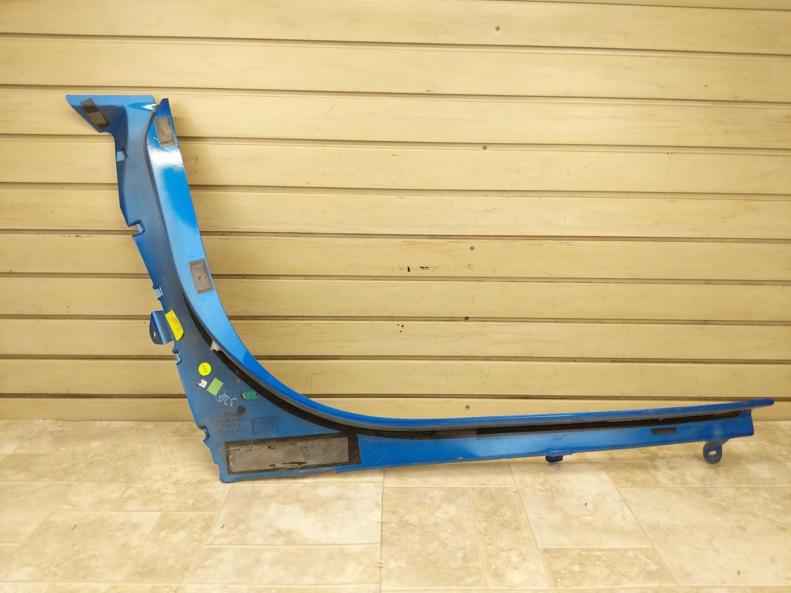 2017-2022 Audi R8 OEM Pillar B Cover panel Blue P/ 4S0853959 *DAMAGE*