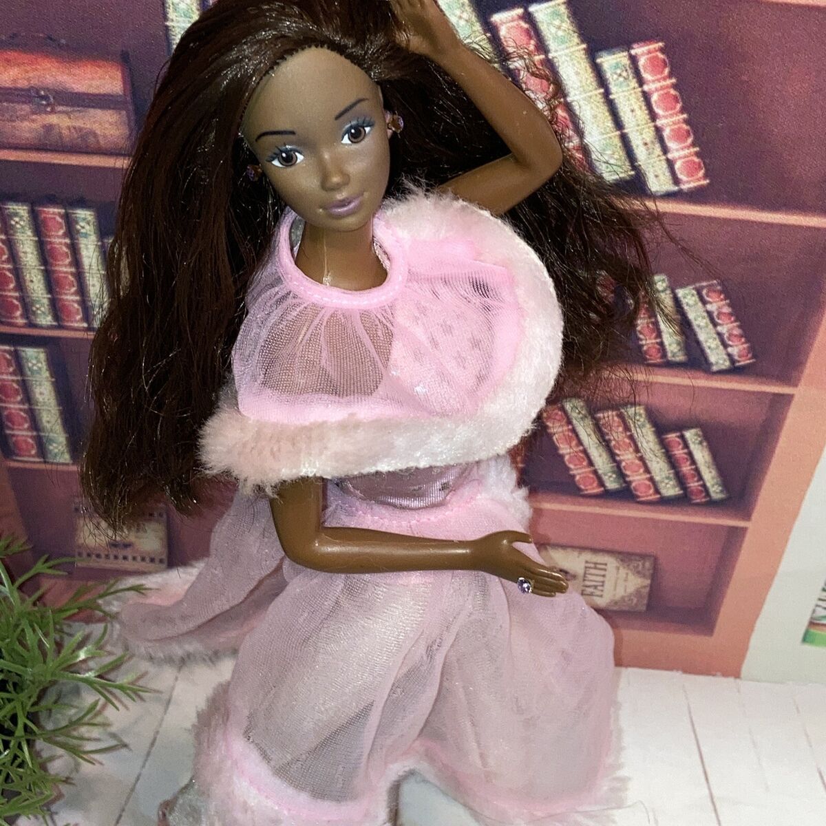 Vintage 1981 Pink & Pretty Christie /Steffi Barbie Mattel Vintage 1981 Pink & Pretty Christie /Steffi Barbie Mattel