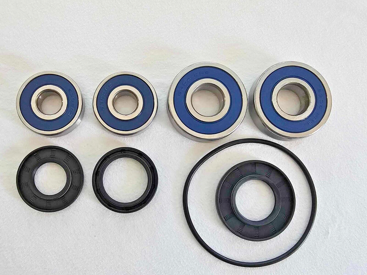 ウィル  Kawasaki KZ1100D Spectre 1982-1983 Front and Rear Wheel Bearings