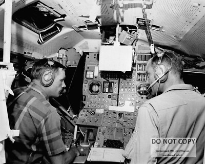 APOLLO 11 ASTRONAUTS NEIL ARMSTRONG BUZZ ALDRIN IN SIM  8X10 NASA PHOTO (AA-265)