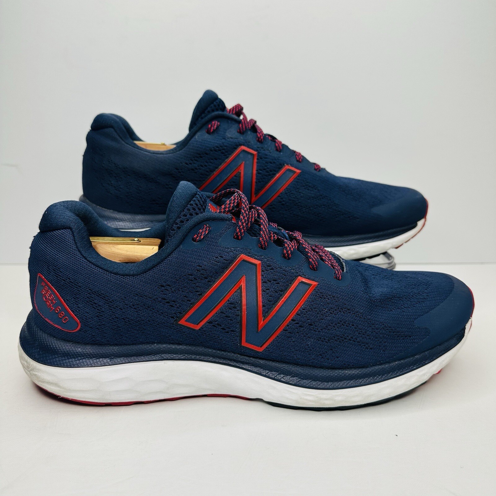 New Balance Fresh Foam 680v7 Running Shoes Mens Size 10.5 Navy Team Red Sneakers