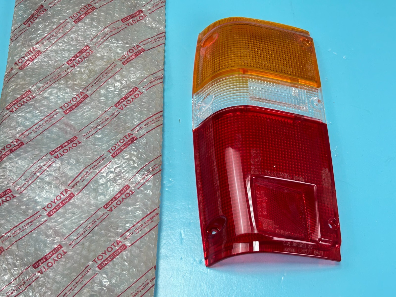 Toyota Hilux /4Runner Truck LN50 LN60 1984-1988 Left Tail Light Lens Genuine NOS