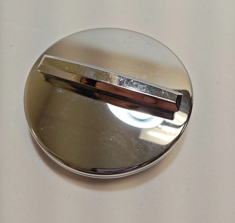 1970 道奇普利茅斯卫星冠状车油箱铬气盖 NOS 2925735 — 第 4/4 张图片