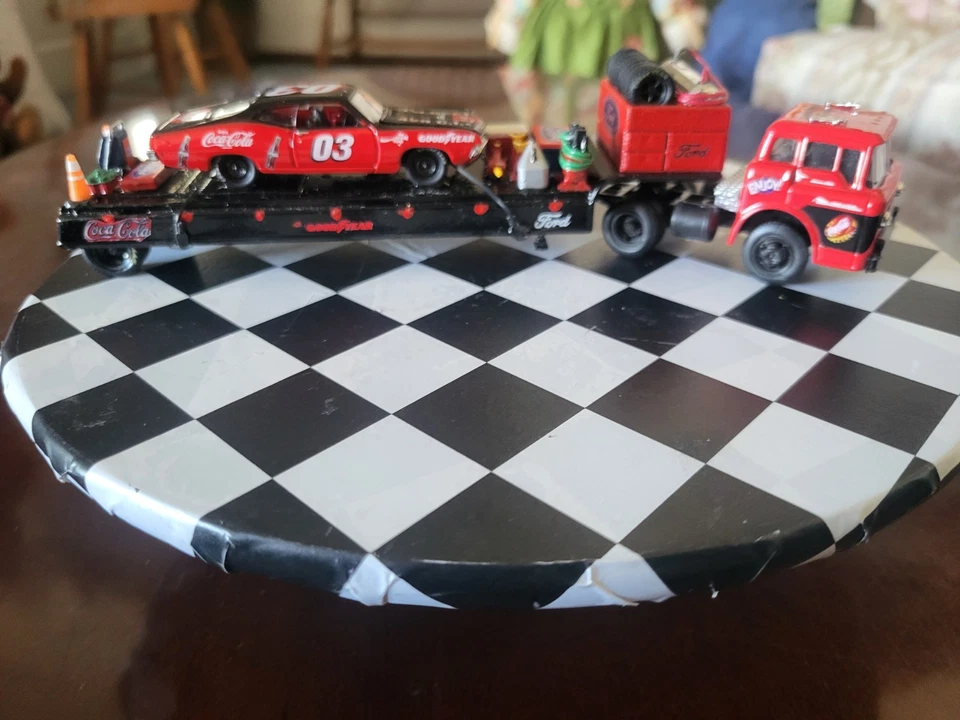 M2 Customized Coca-Cola HAULERS 57 FORD C600 Tractor & 70 Ford TORINO COBRA 429 - Image 3 of 4