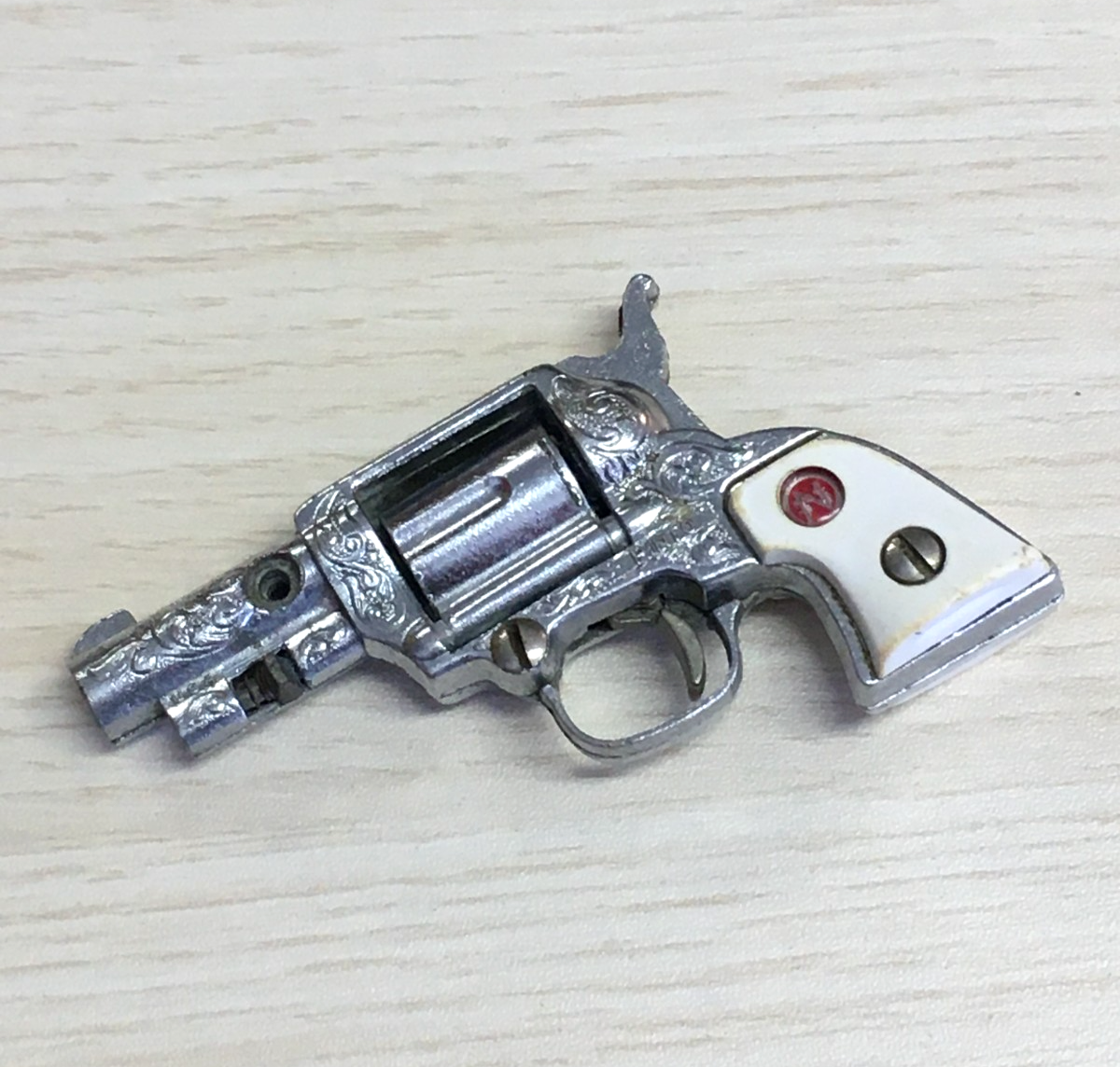 Vtg 1959 Nichols Pinto Mini Toy Pistol Cap Gun Metal White Handle