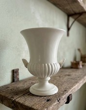Vintage C.1940s-50s Wedgwood Moonstone White Ceramic Podest Urne Vase