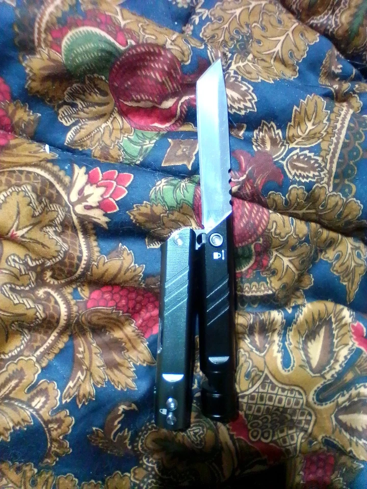 Faca multifuncional Sog Baton tipo 8 em 1 - Imagem 3 de 4