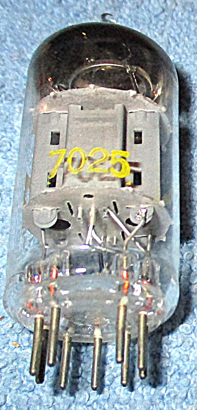 1 NOS Raytheon 7025 aka 12AX7 ECC93 Vacuum Tube - Vintage Audio Twin Triode