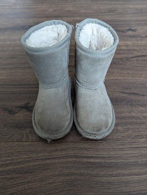 Toddler Kids Bearpaw Toddler Boot Faux Fur Suede Size 7 Light Grey