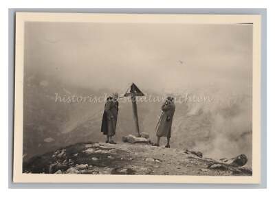 Tuxer Joch Mountain Pass Austria 1939 - 2 Men Photographing - Old Photo