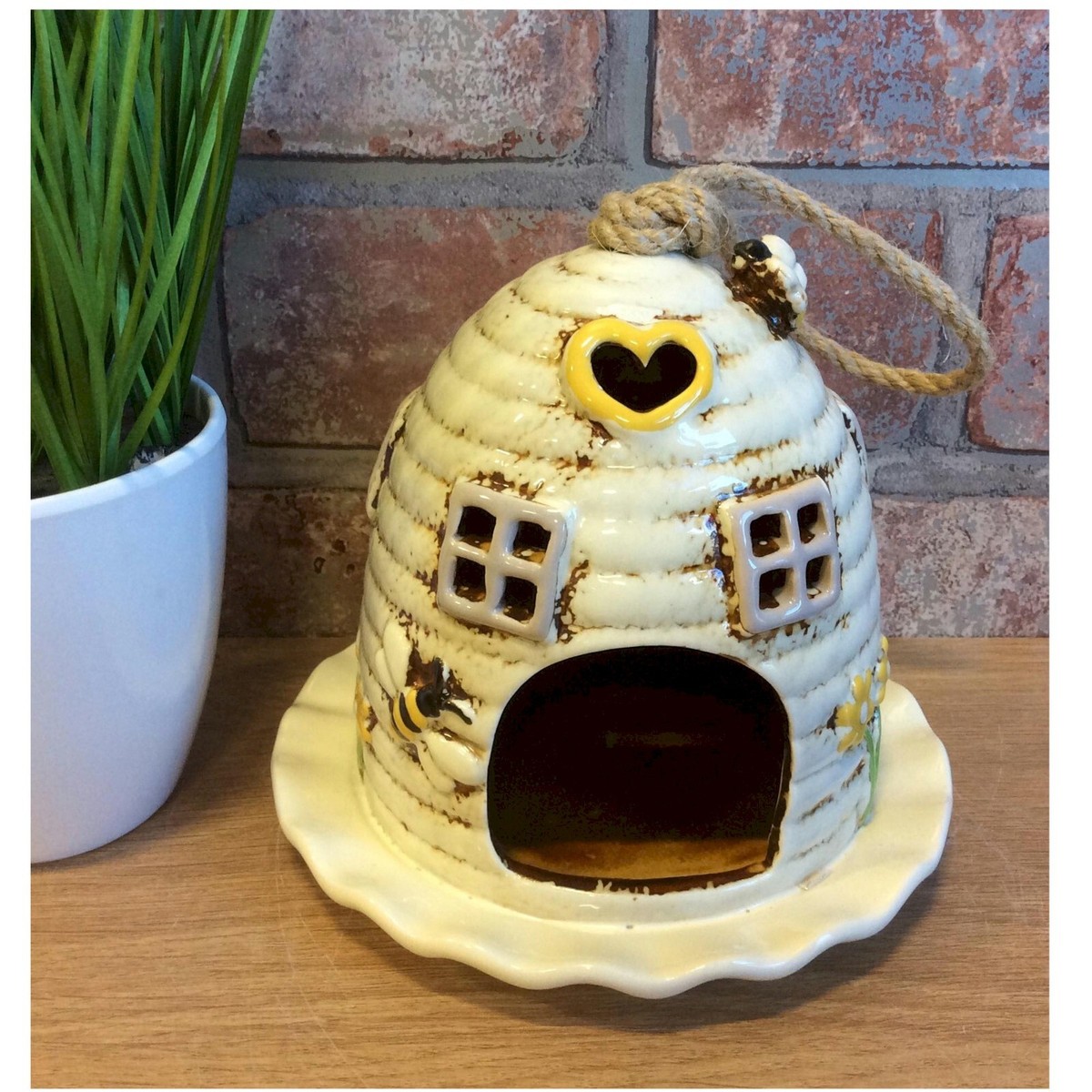 Village Pottery Cream Beehive Dome Bird Feeder Boxed JD335593 | eBay