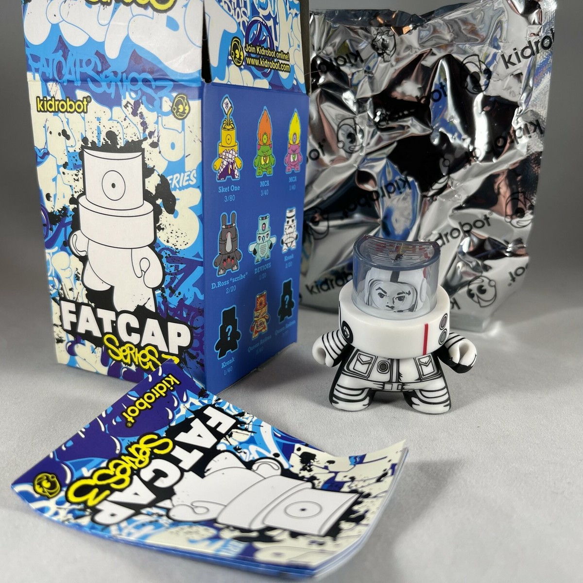 kidrobot Super Fattie FatCap キッドロボット留之助 | ヤマダウェブコム