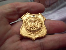 VINTAGE CHIEFS OF POLICE ASSN OF N.J. PENDANT USED