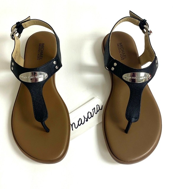 Kate Middleton wearing the CastaÃ±er Carina Espadrille Wedges in Light Brown