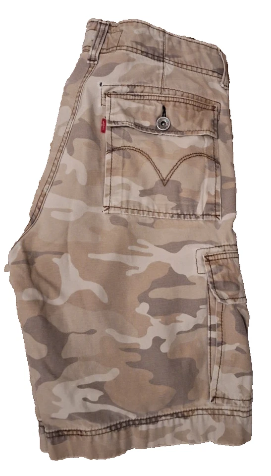 Levis Shorts Men Size 30 Camo Cargo Distressed Military Work Hiking - Image 4 of 4