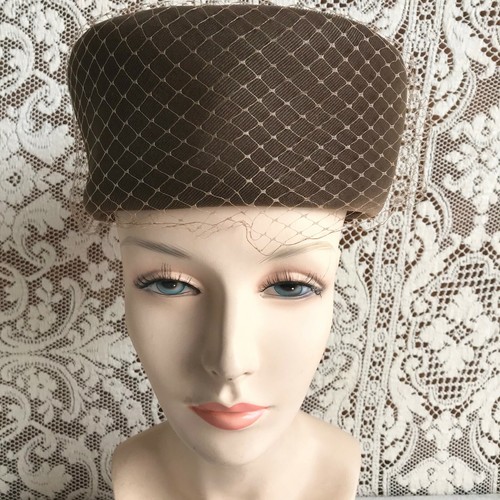 Vintage 1950s 1960s Brown Velvet Netted 