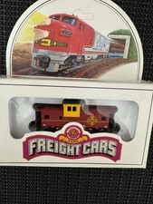 Bachmann Sante Fe Wide Vision Caboose N Scale