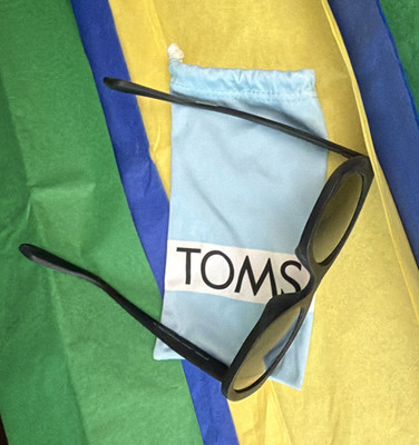 TOMS Traveler Collection Round Sunglasses Black Frame Green Tinted Lens