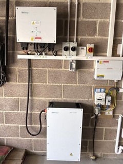 GivEnergy 9.5kWh Battery HY5.0 (3.68 kW) Hybrid Inverter