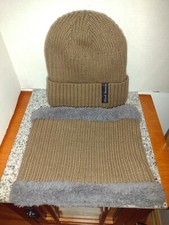 Womens Mens Winter Knit Beanie Hat and Neck Warmer. New.