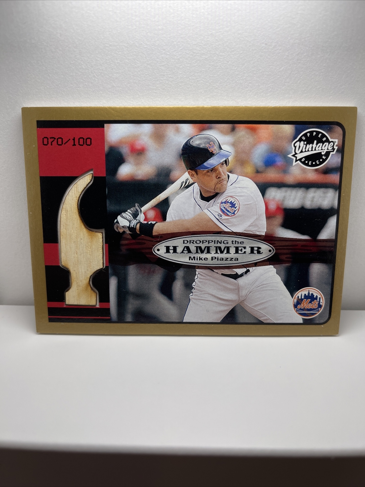 2003 Upper Deck Vintage Dropping the Hammer Gold Bat DH-MP Mike Piazza SP 70/100