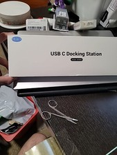 USB C Laptop docking station 13-in-1 - Input: USP Type C Out: 2 HDMI, VGA