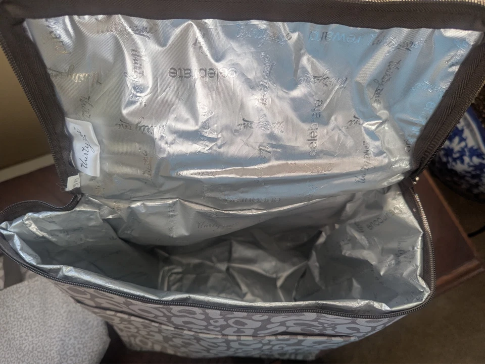 Juego de 2 bolsas de almuerzo Thirty One - estampado animal gris/blanco/marrón - usado/limpio Foto 3 de 4