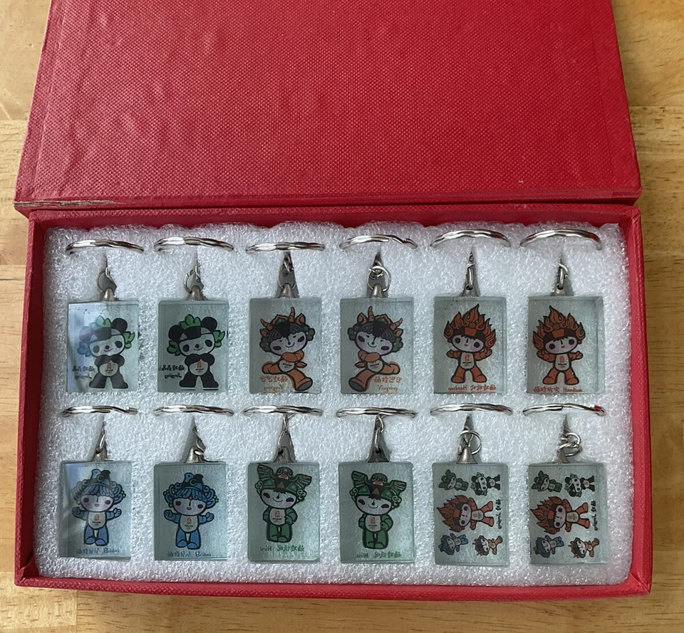 2008 Beijing Olympics 12 Keychains Set In Original Box - Image 2 of 4