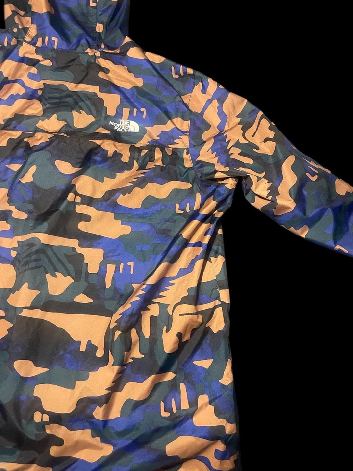 Chaqueta de lluvia camuflada The North Face XXL para hombre Foto 4 de 4