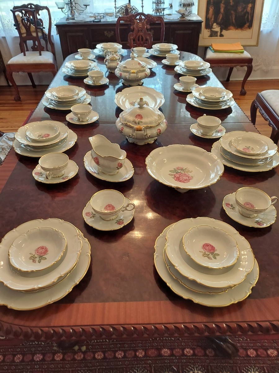 Hutschenreuther The Dundee 68 Pc Svc for 10 + Serving Pieces EUC