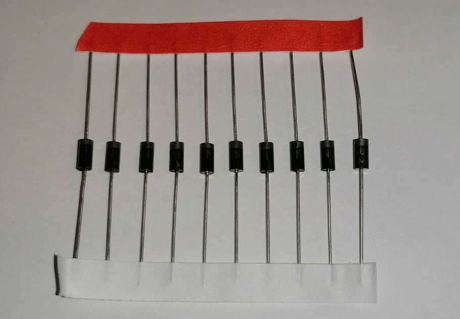 FAIRCHILD INDUSTRIES 10 x 1N4007 Diodes. 1000v/1A DO-41