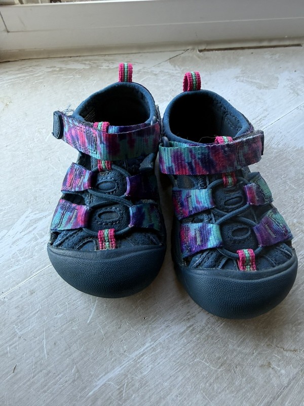 Keen Girls Washable Sandals Size 5 Purple Green Multi Color
