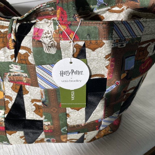 NWT VERA BRADLEY Hathaway Tote, Hogwart's Library Patchwork/Harry Potter $160 - Picture 3 of 8