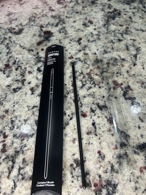 Morphe V301 Angled Liner Detail Brush