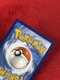 Pikachu 005/025 Celebrations Holo 25th Anniversary Pokekon Card Nm-