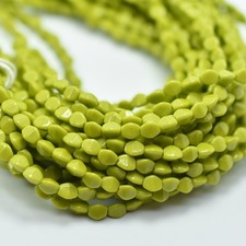 50 cuentas - vidrio checo verde oliva opaco pellizco de 5x3 mm