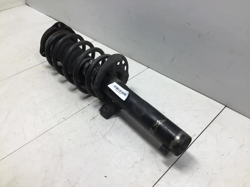 Amortiguador delantero derecho Volkswagen Passat 2006 2010 OEM+ Foto 2 de 4