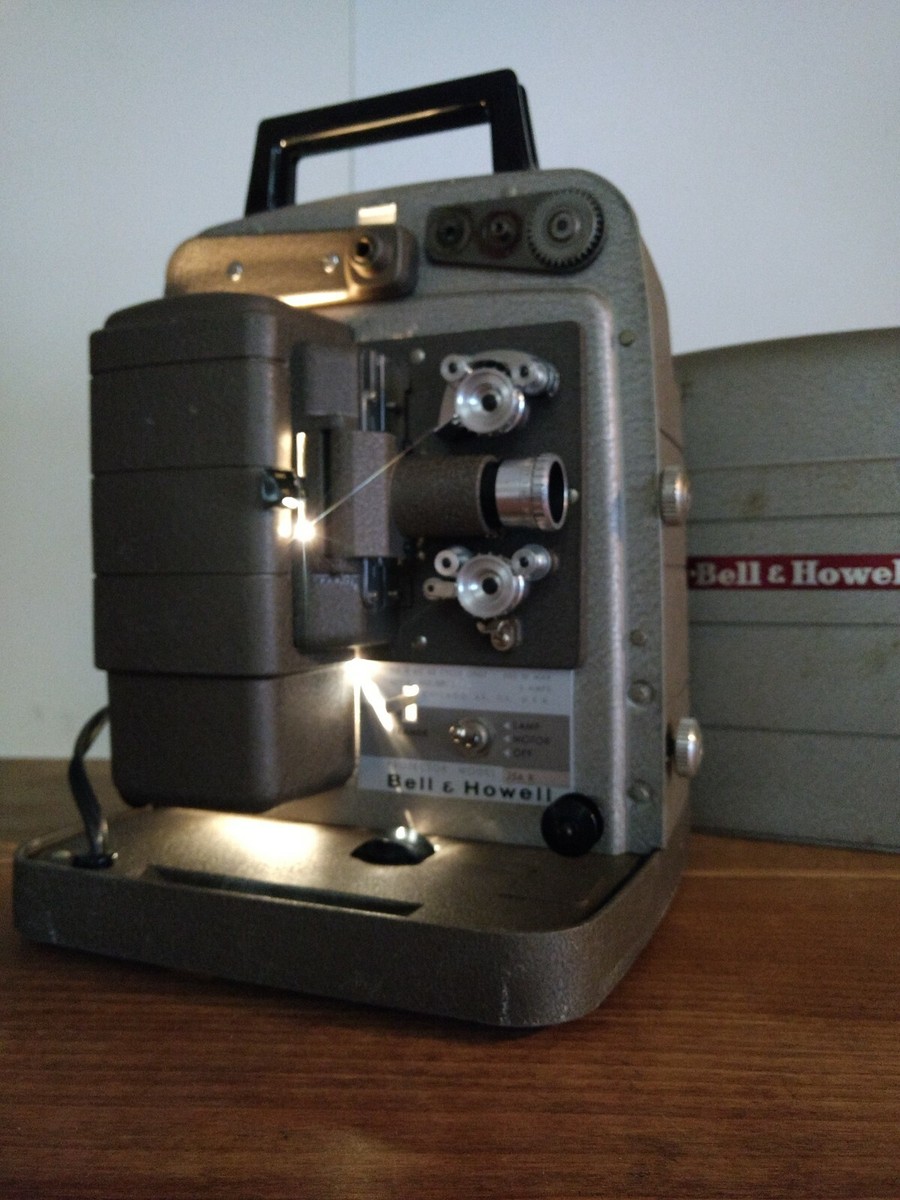 VINTAGE ~ BELL AND HOWELL MODEL 254R 8MM PROJECTOR (REPAIR