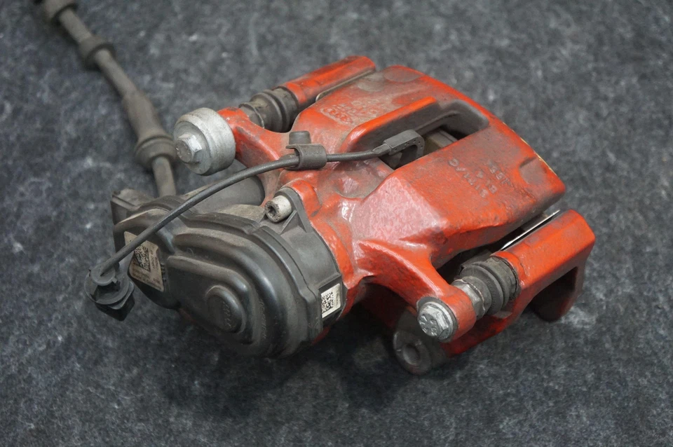 Rear Left Brake Caliper & Bracket Red OEM 95B615423E Porsche Macan 2015-18 - Image 4 of 4