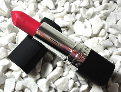 Avon TRUE COLOUR PERFECTLY MATTE Lippenstift Farbe Ravishing Rose Matt Pflege
