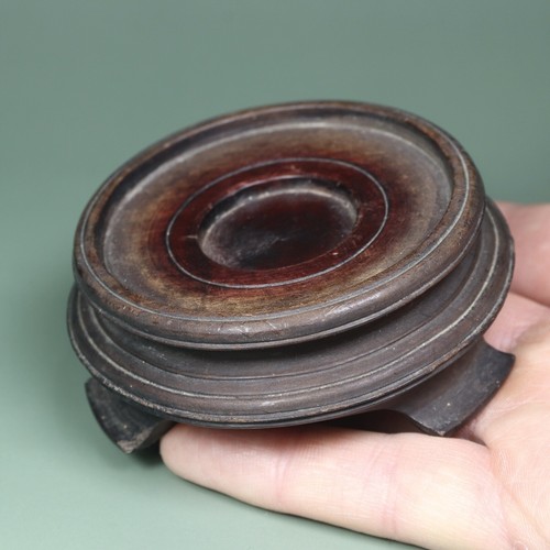 An Antique Chinese Carved Wood Vase Or Jar Stand. - Picture 3 of 7