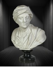 BUSTE ANCIEN EN MARBRE BLANC SCULPTÉ MONTÉ SUR SOCLE MARBRE NOIR