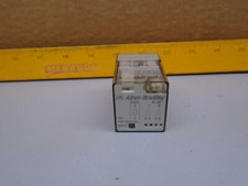 700-HA32Z24 ser D  Allen Bradley Ice Cube  Relay       WX69