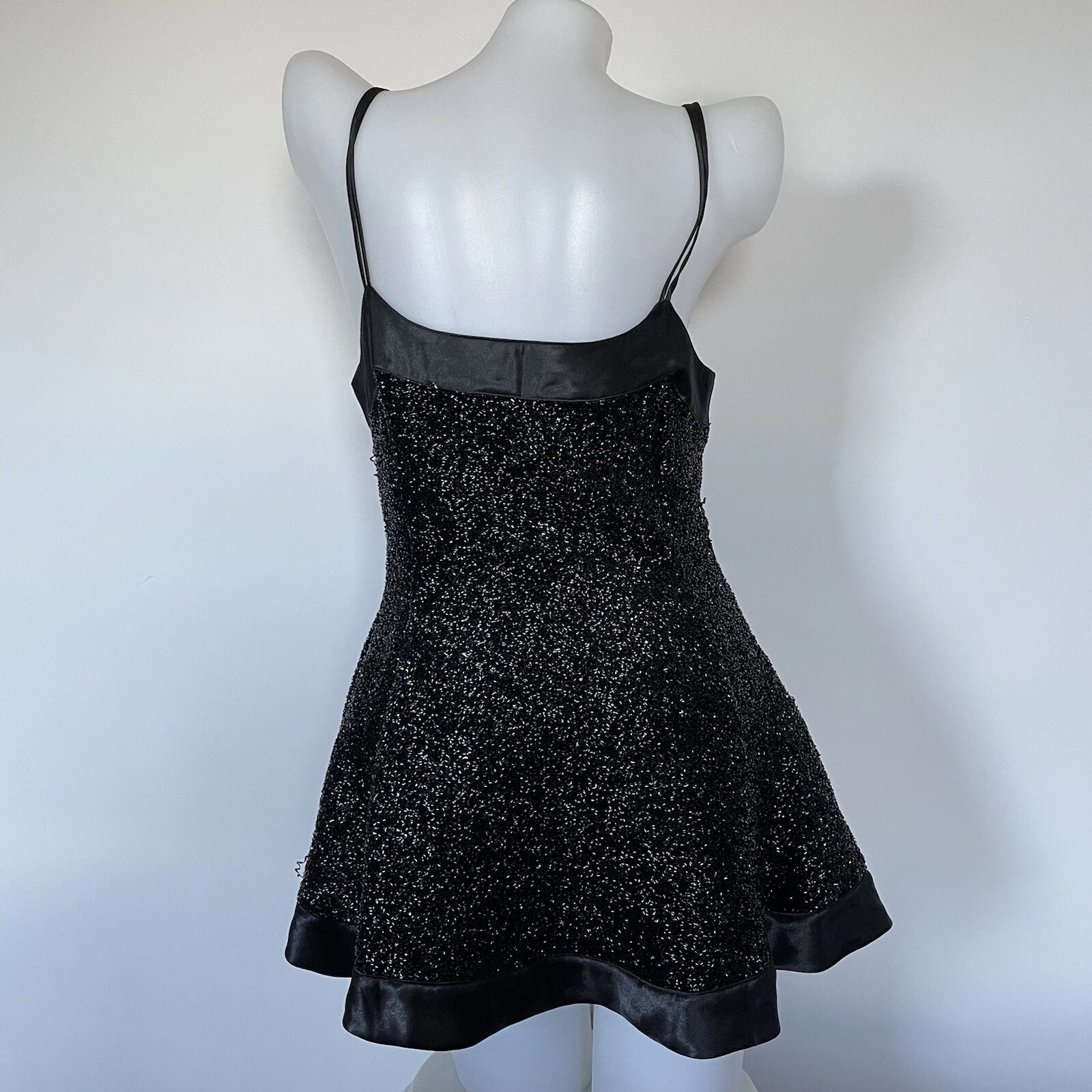 UNDERCOVER Mini abito vintage anni '80 VICTORIA'S SECRET nero metallo metallizzato metallo slip LBD NYE y2k P S