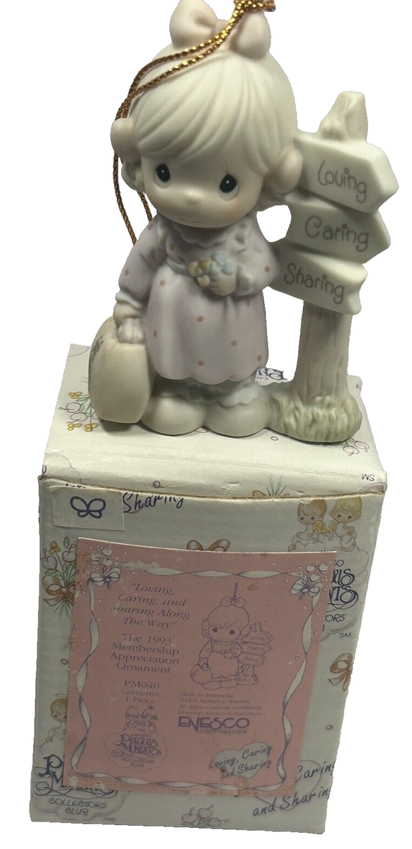 置物    Patricia  1993 1993 PRECIOUS MOMENTS LOVING CARING AND SHARING ALONG THE WAY SYM