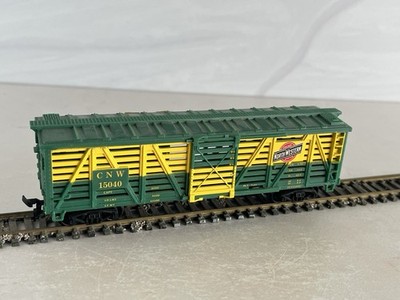 Vintage HO Train Life-Like Chicago & North Western CNW #15040 Cattle Car