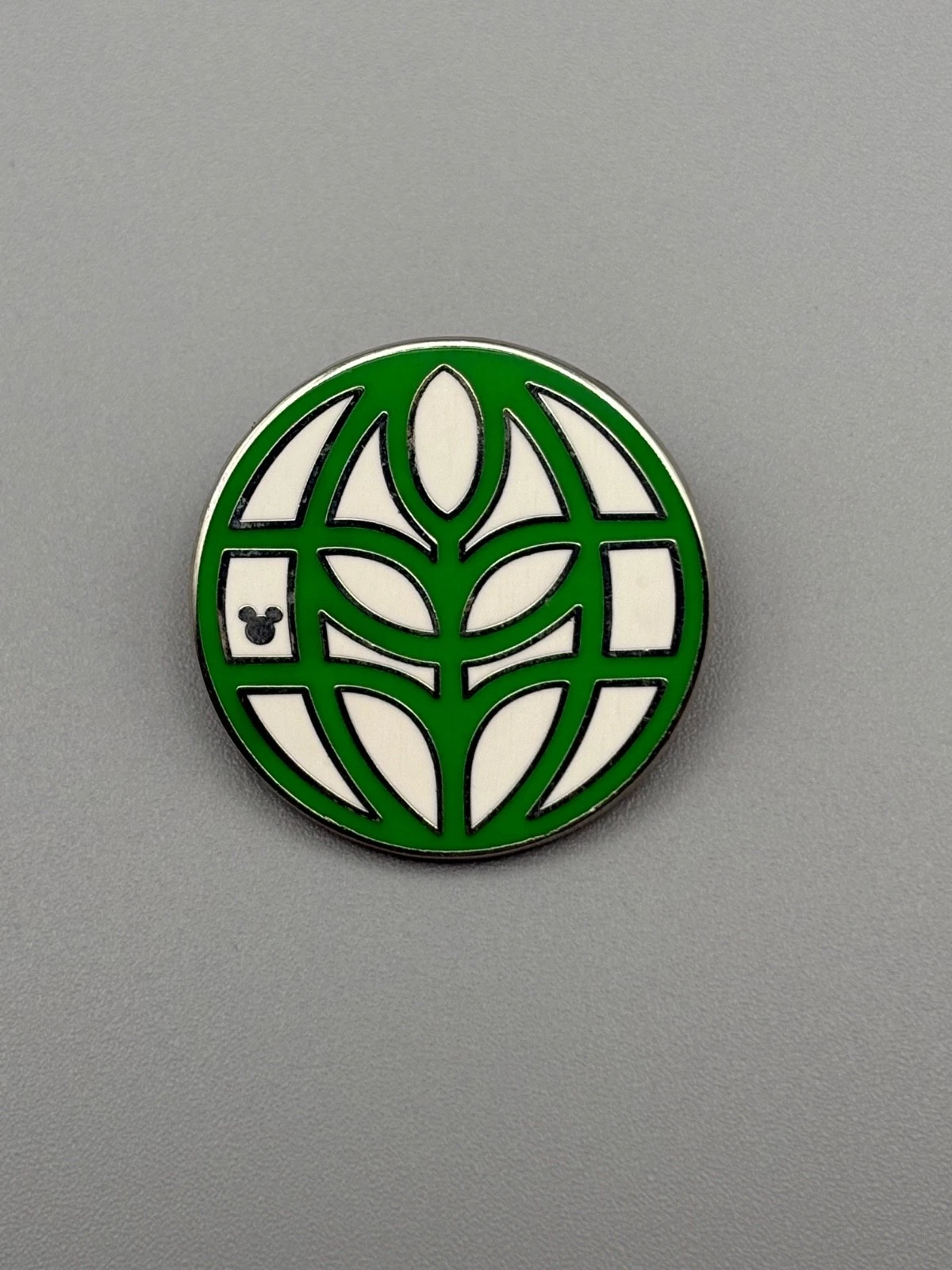Disney Pin: EPCOT * LOGOS * THE LAND * HIDDEN MICKEY * 2015 TRADING PIN