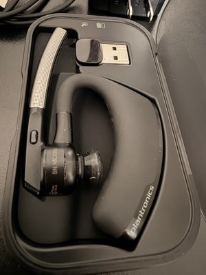 Plantronics Voyager Legend Bluetooth Headset W/Dongle/Charging Case TESTED/WORKS