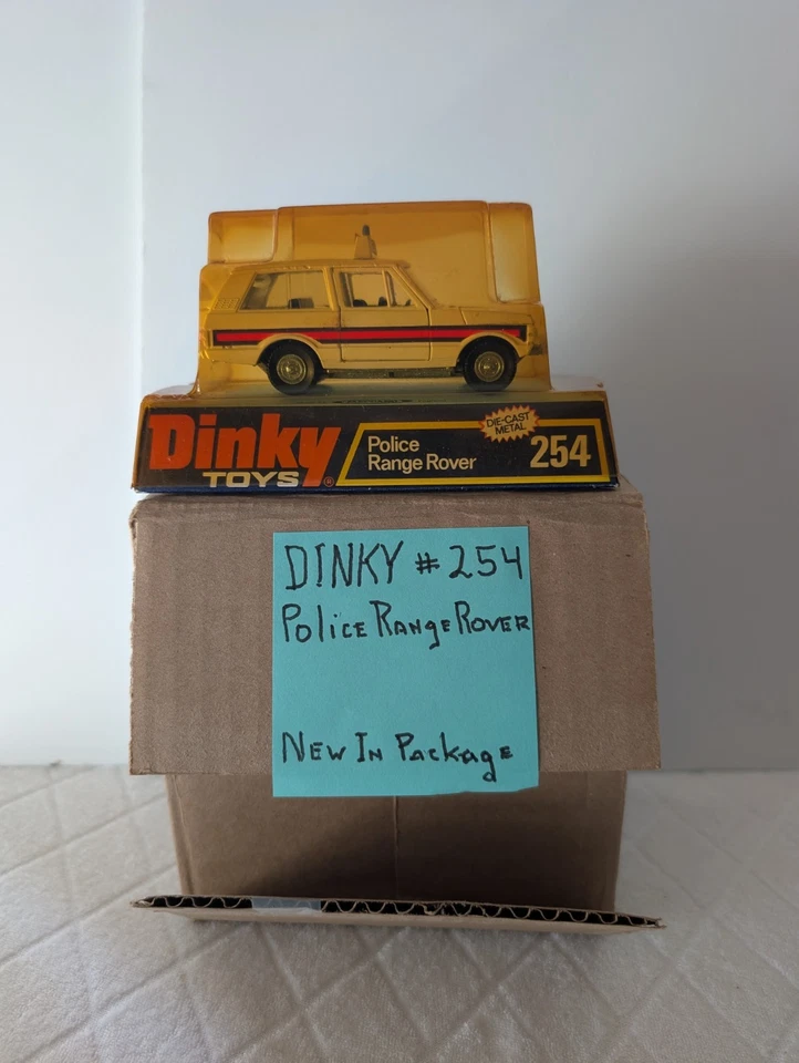 Vintage Dinky #254 Police Range Rover White Side Stripe NEW Box and Bubble - Image 3 of 4